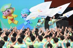 杭州亚运会赛会志愿者叫“小青荷”与这句诗有关